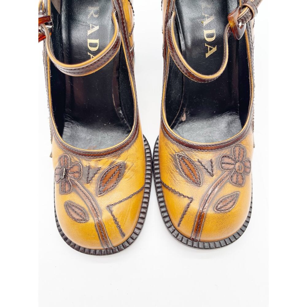 Prada Fall 1996 Runway Floral Appliqué Antiqued Leather Mary Jane Heels IT 37.5 - Picture 9 of 16